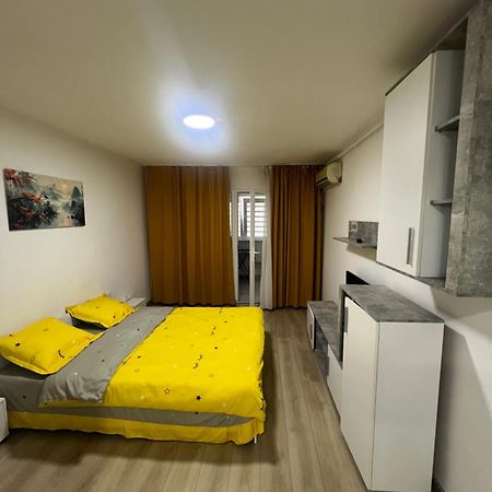 Nicolle Studio 2 Πιτέστι Εξωτερικό φωτογραφία