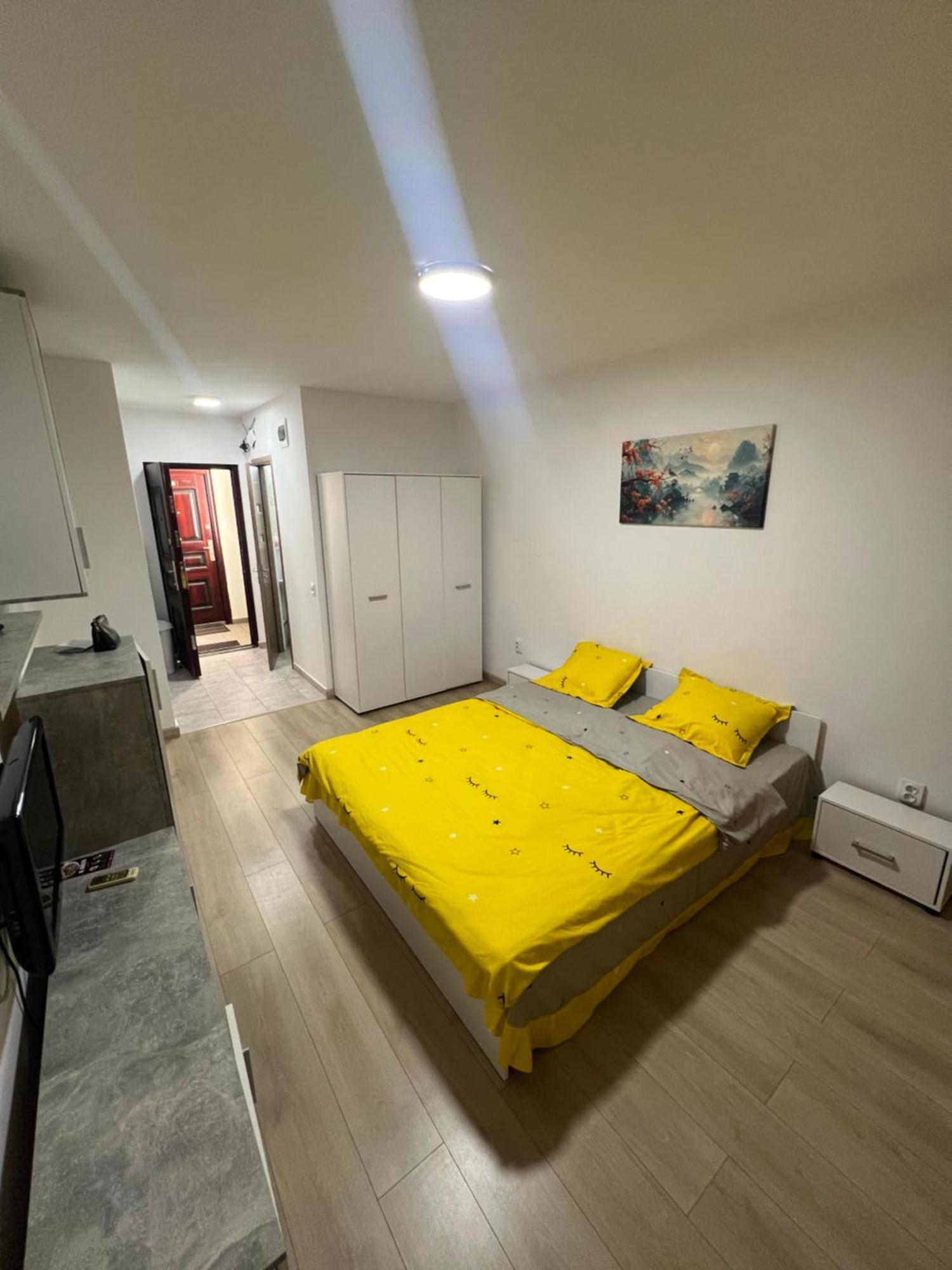 Nicolle Studio 2 Πιτέστι Εξωτερικό φωτογραφία